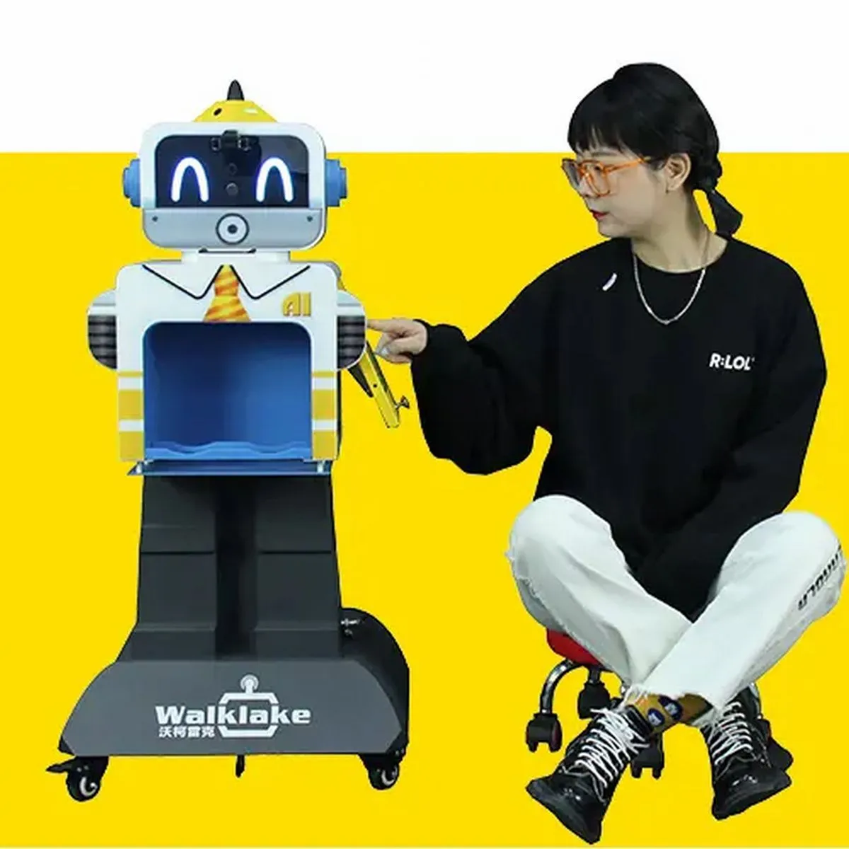 Rozumnyy robot Charlie dlya okhorony zdorovya