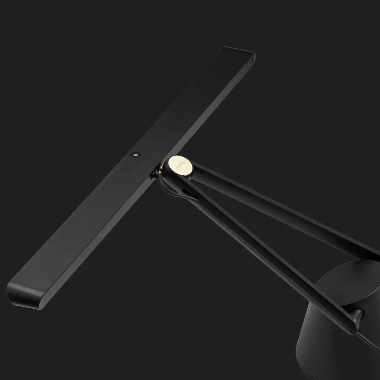 lampa dlia fortepiano benq